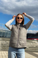 Load image into Gallery viewer, Vest demi-season, unisex, color Gray
