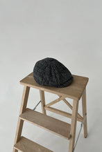Load image into Gallery viewer, Tartan Tweed Flat Cap