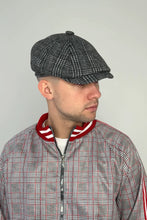Load image into Gallery viewer, Tartan Tweed Flat Cap