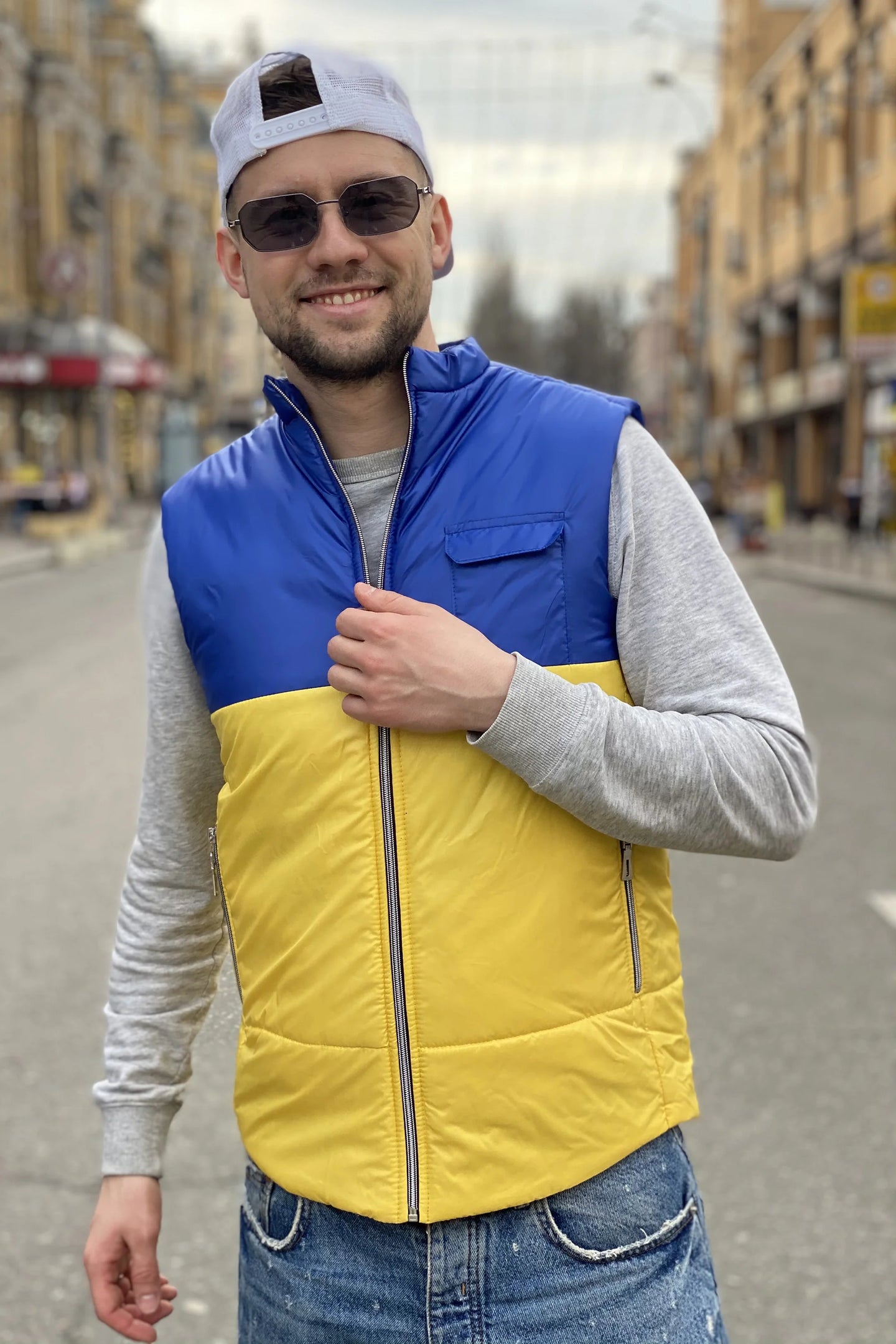 Vest demi-season, unisex, color Yellow-Blue