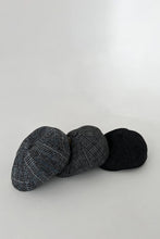 Load image into Gallery viewer, Tartan Tweed Flat Cap
