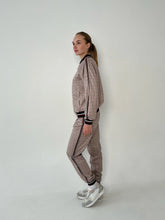 Load image into Gallery viewer, Women&#39;s Tracksuit Set in Beige
